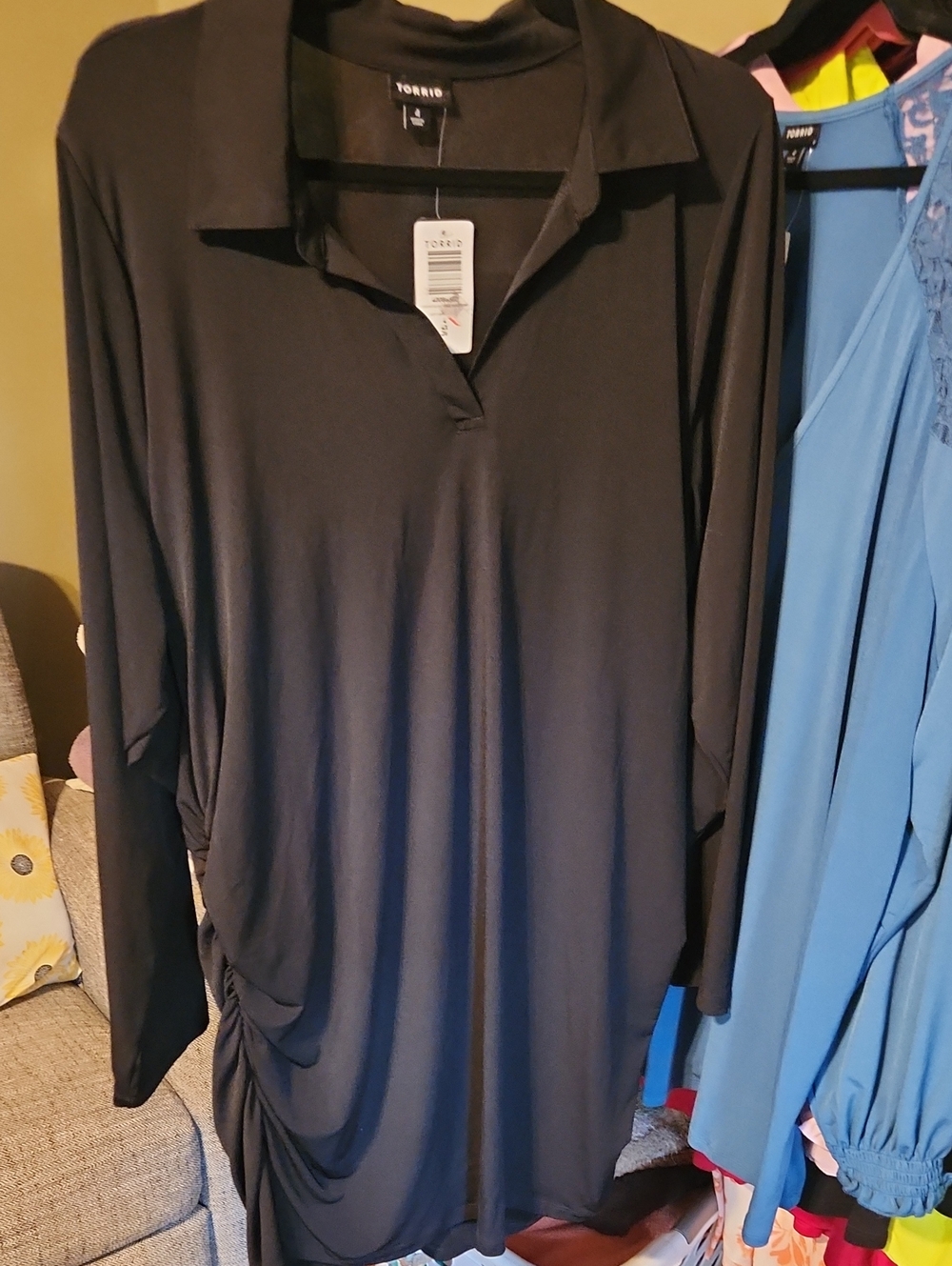 Torrid 4 Black Collared Long Sleeve Tunic with Side Ruching